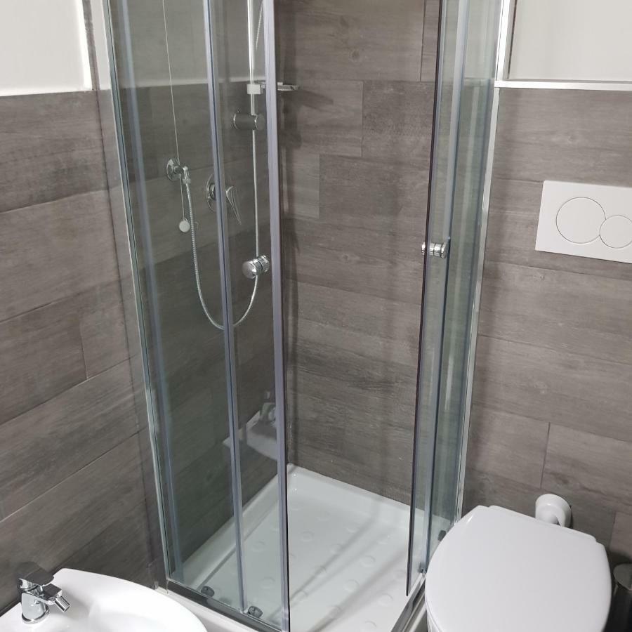 רומא Rubino Guest House מראה חיצוני תמונה